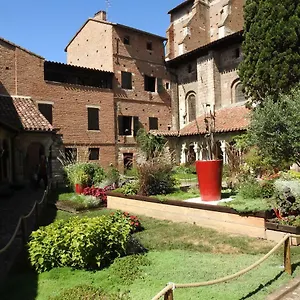 Appartement Dans Le Cloitre Saint Salvy A Albi., Albi